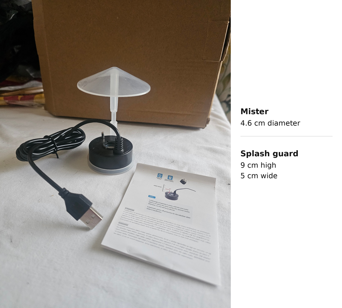 Actual Something in the Mist USB fogger and splash guard, with measurements in a separate margin: fogger 4.6 cm diameter, guard 9 cm high and 5 cm wide.